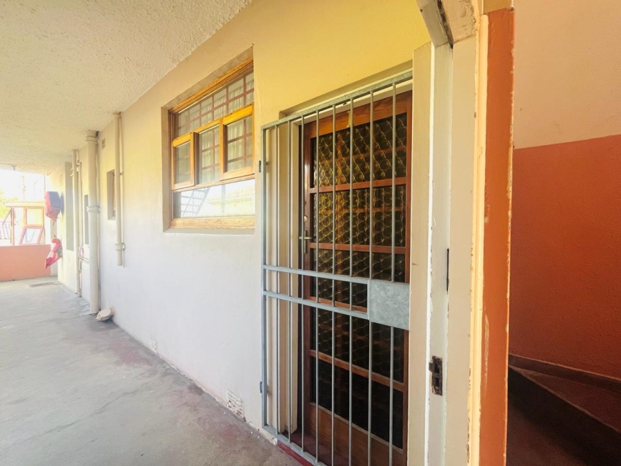 1 Bedroom Property for Sale in Quigney Eastern Cape